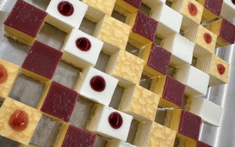 12月18日　ケーキバイキング